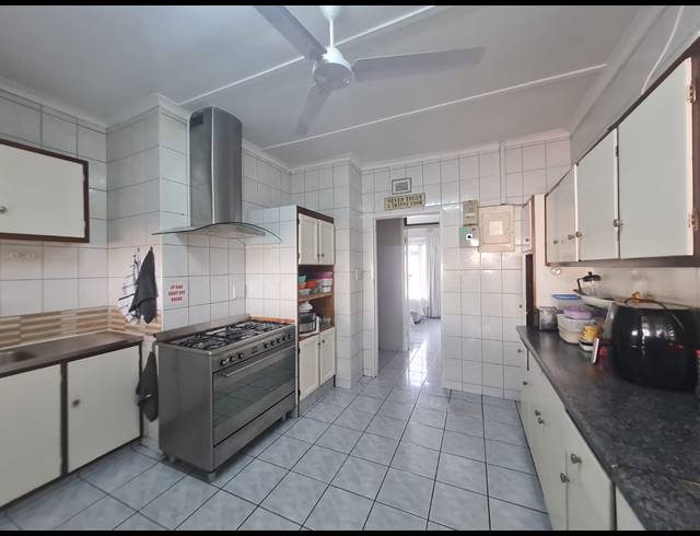 4 BEDROOM FREESTANDING TO LET IN ARBORETUM